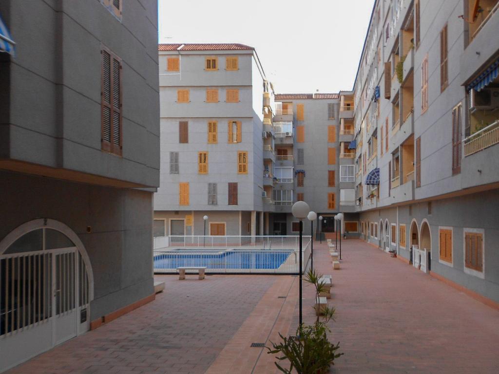 Apartment Asequin Beach Торевиеха Стая снимка